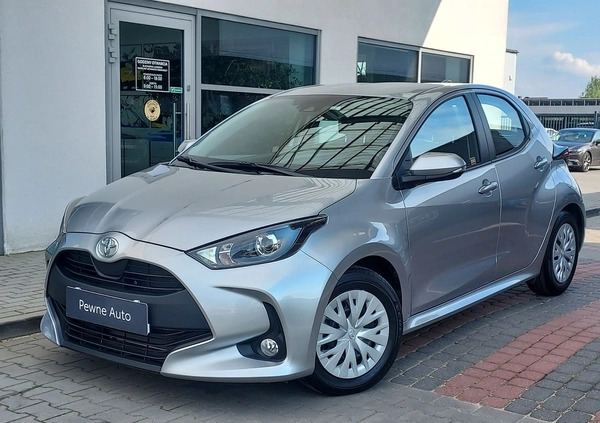 Toyota Yaris cena 72900 przebieg: 10150, rok produkcji 2023 z Września małe 172